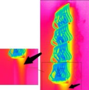 Infrarotbild (IR-Bild) von 3D-Luftbefeuchter mit Pfeilen, die den Luftstrom anzeigen.